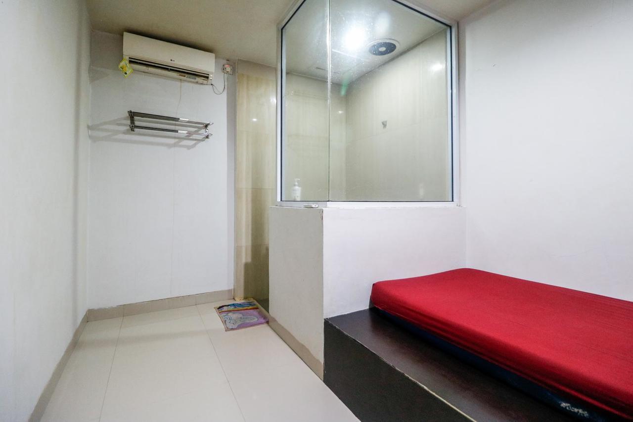 Reddoorz Plus Near Pasar Wisata プカンバル エクステリア 写真